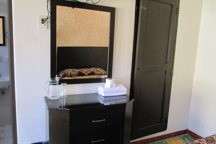Room 18 of 32