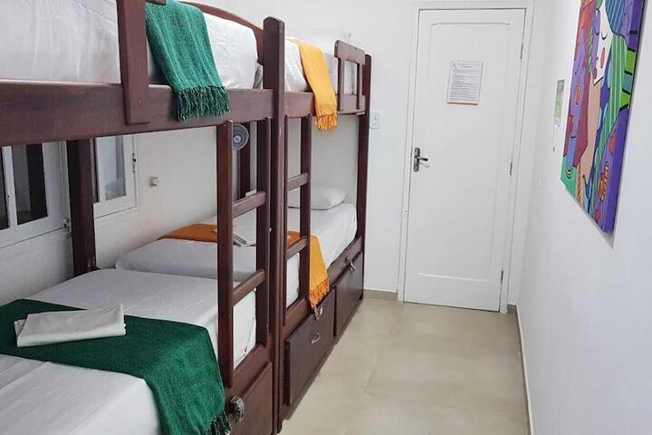 Room 9 of 20