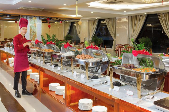 Dining 116 of 137