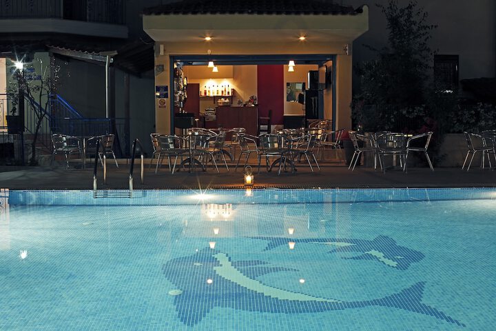 Pool 44 of 61