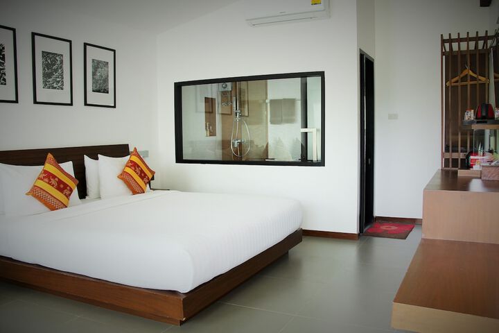 Room 12 of 29