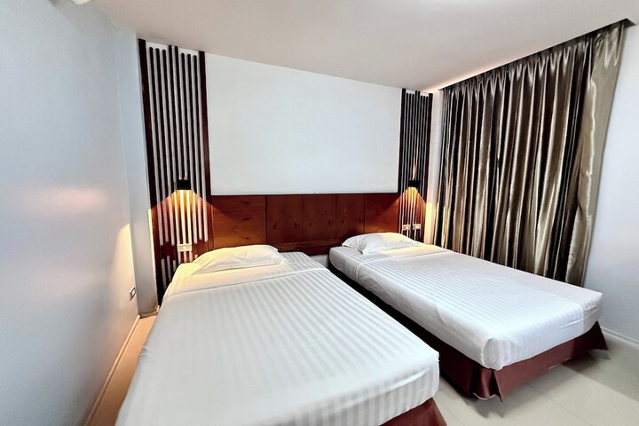 Room 29 of 62