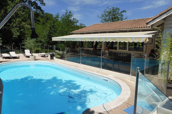 Pool 32 of 61
