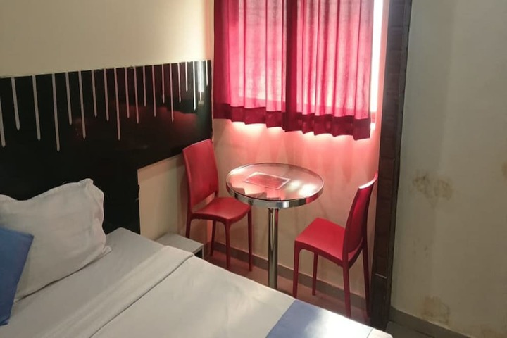 Room 26 of 61