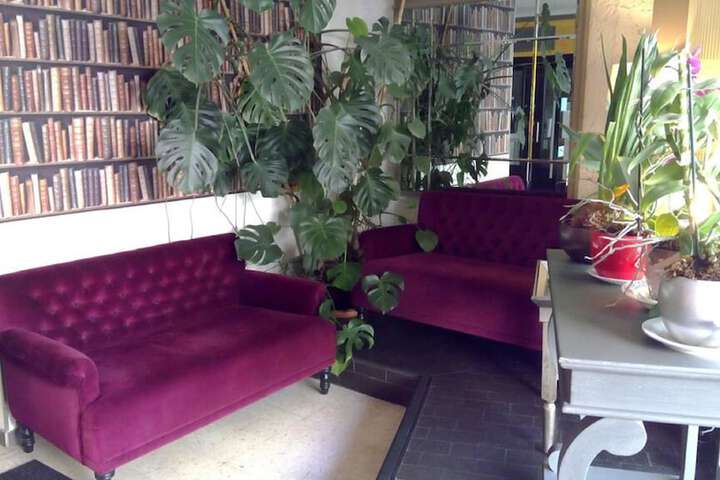Hotel Interior 7 of 49