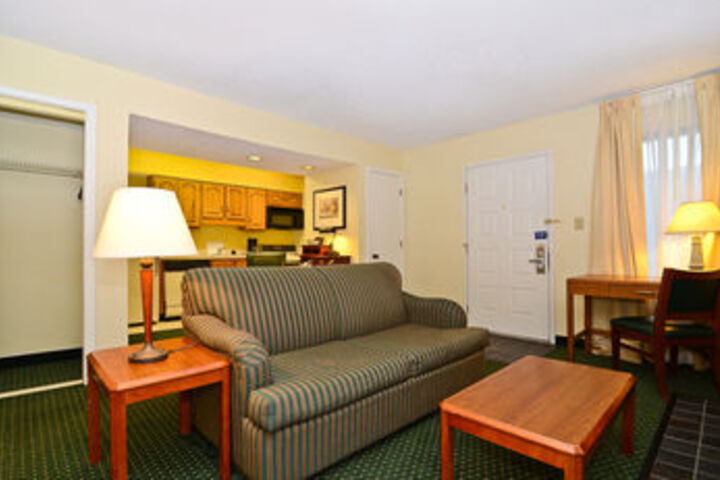 Room 31 of 40