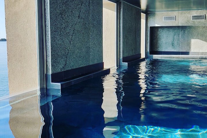 Pool 99 of 135