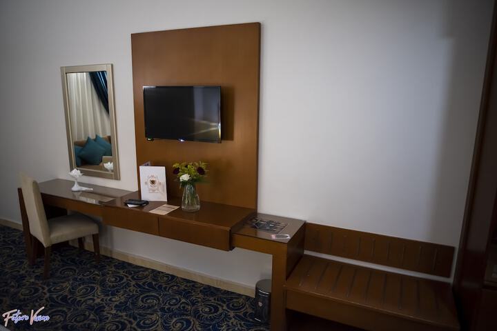 Room 4 of 50