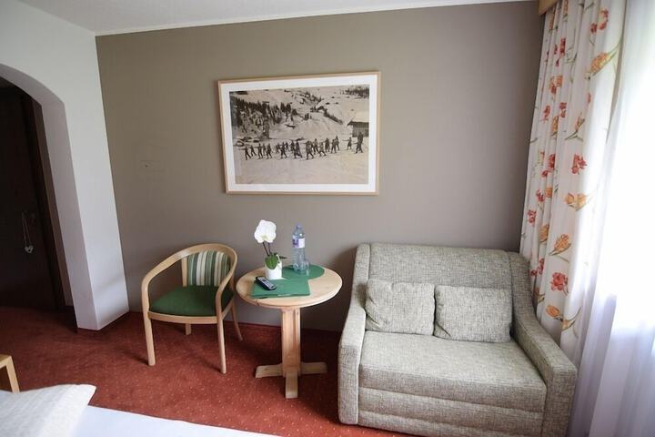 Room 4 of 58