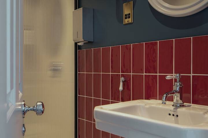 Room 67 of 78