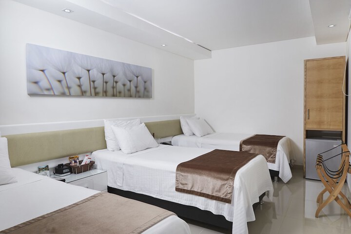 Room 14 of 74
