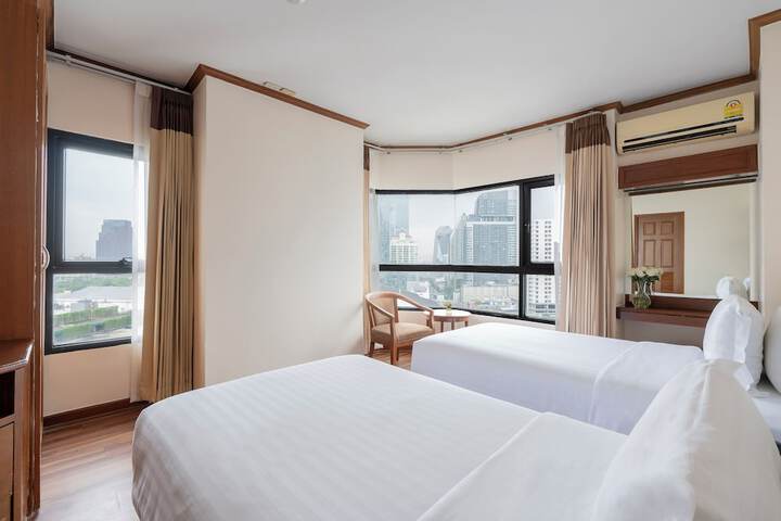 Room 3 of 58