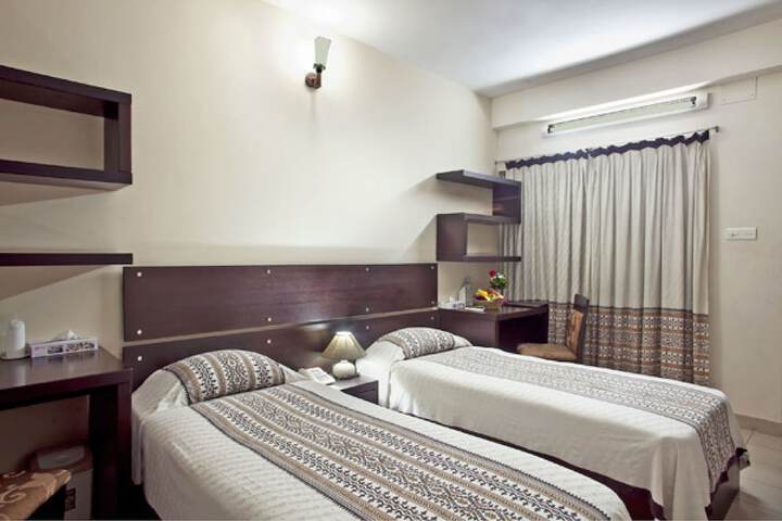 Room 7 of 36