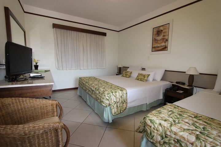 Room 4 of 36