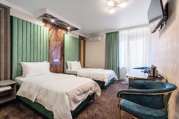 Room 48 of 84
