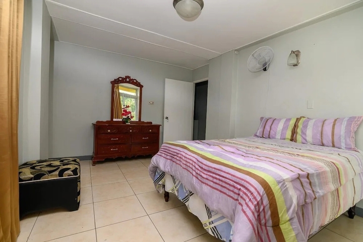 Room 6 of 15