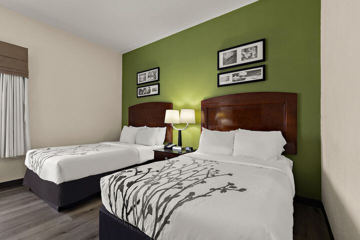 2 Double Beds (2 of 6)