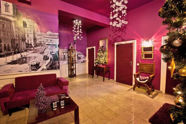 Guest Lobby