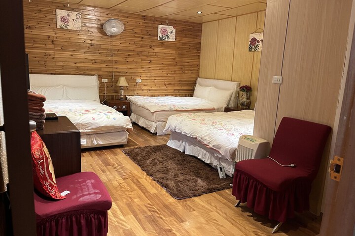 Room 17 of 85