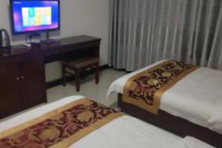 Room 9 of 9