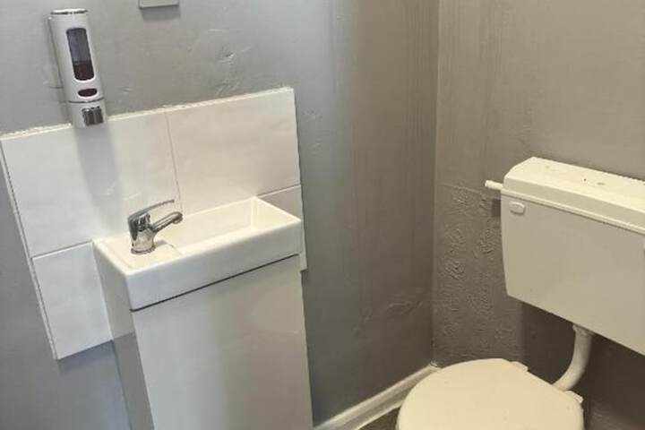Room 14 of 19