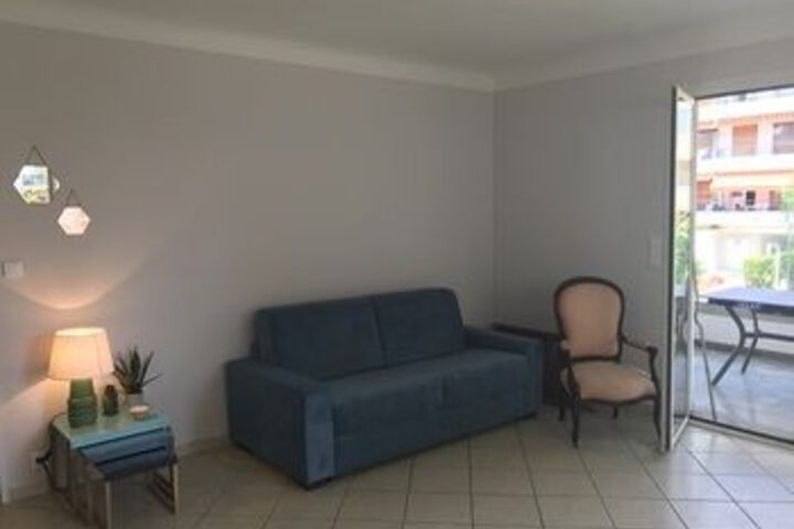 Room 17 of 22