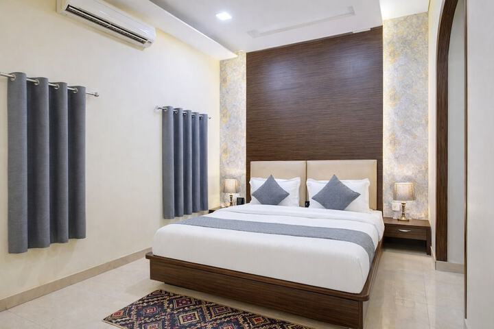 Room 13 of 46