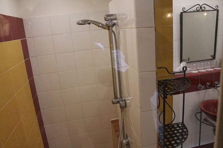 Clean Restrooms