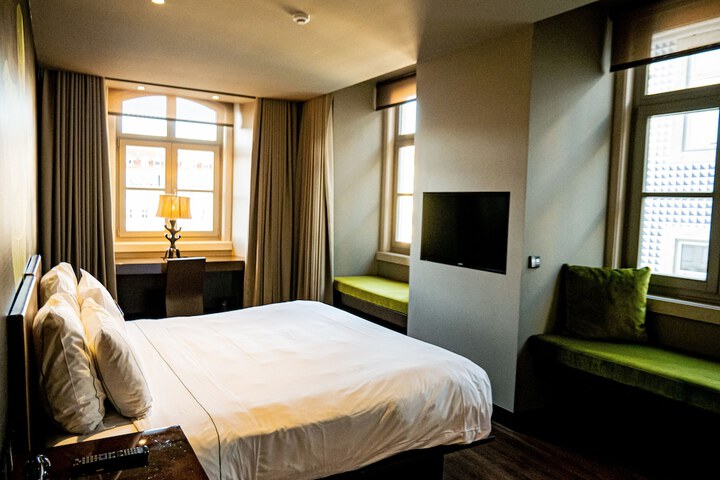 Room 19 of 54