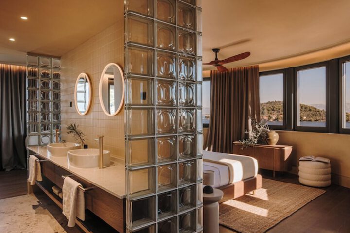 Room 22 of 69