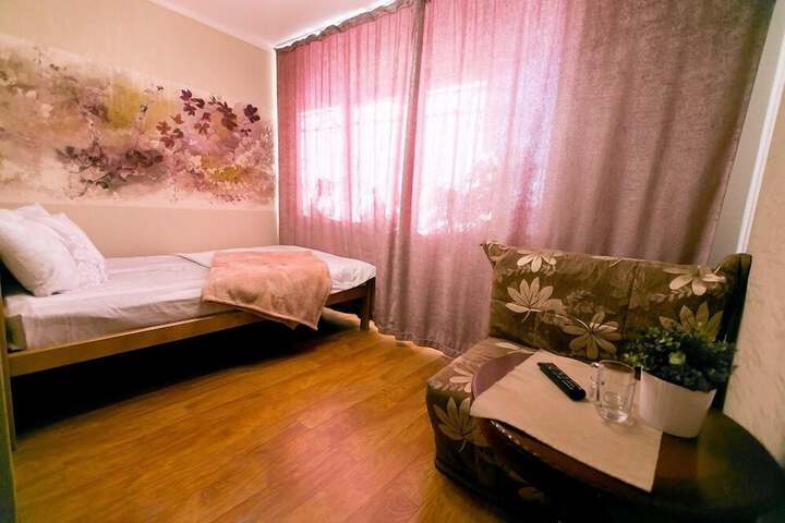 Room 9 of 45
