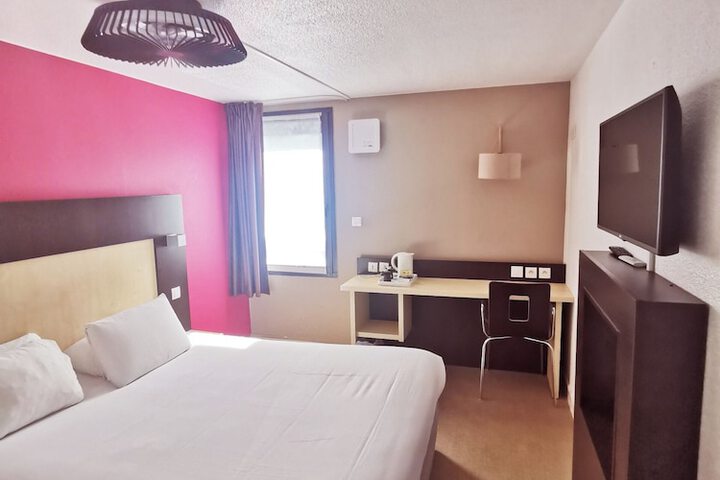 Room 27 of 56