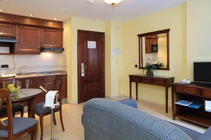 Room 9 of 22