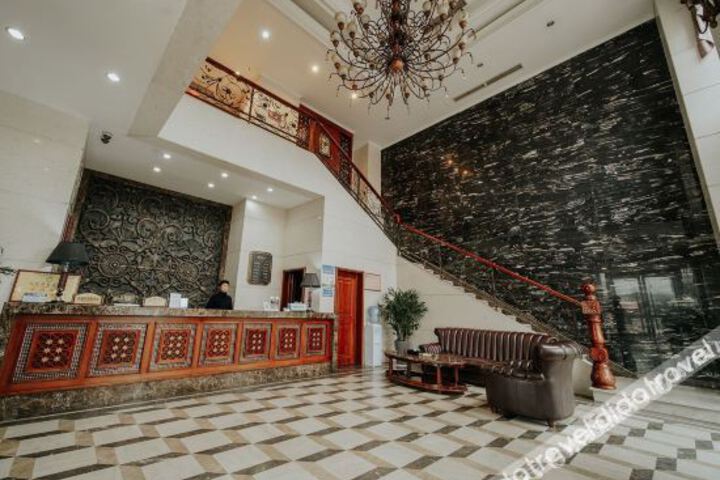 Hotel Interior 9 of 34