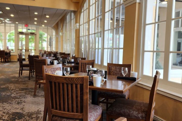 Breakfast area