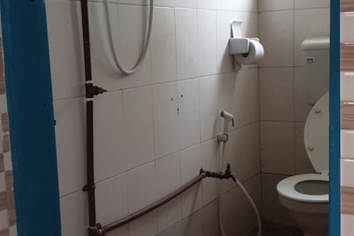 Room 15 of 23