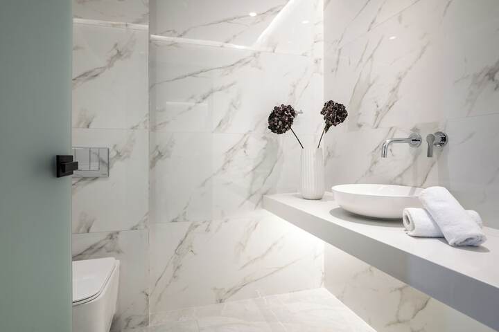 Bathroom Interior Photo