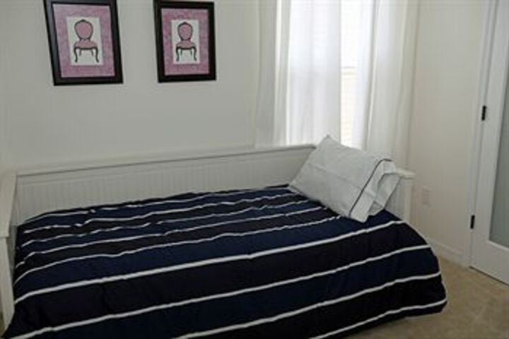Room 12 of 31