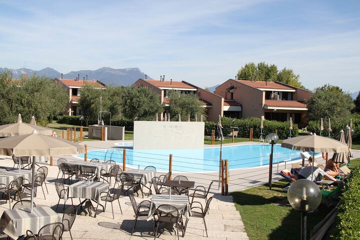 Hotel Pool