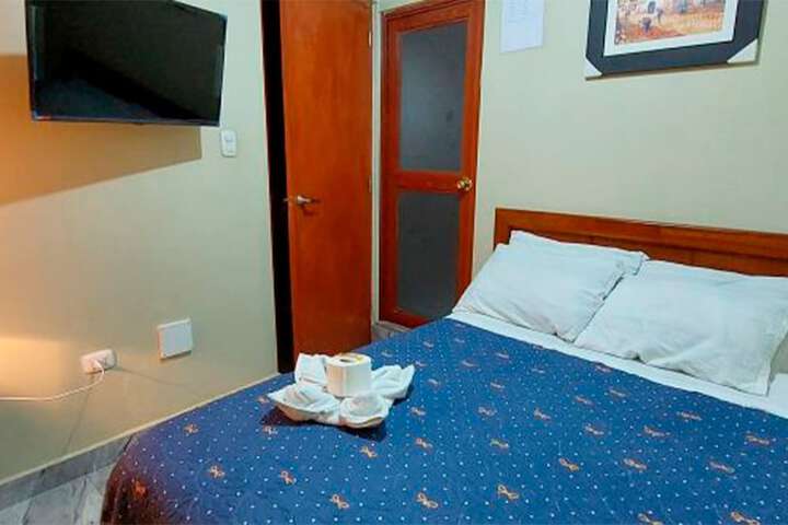 Room 8 of 15