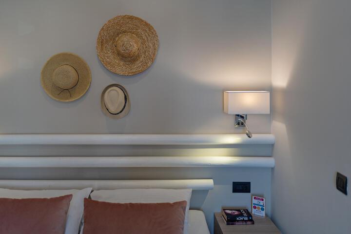 Room 22 of 54