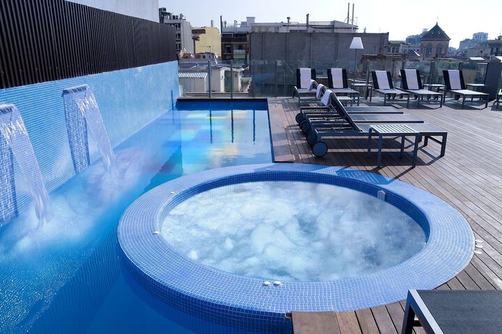 Pool Hotel
