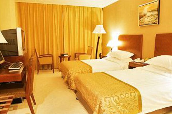 Room 5 of 26