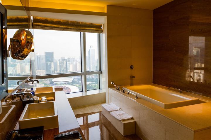 Room 55 of 152