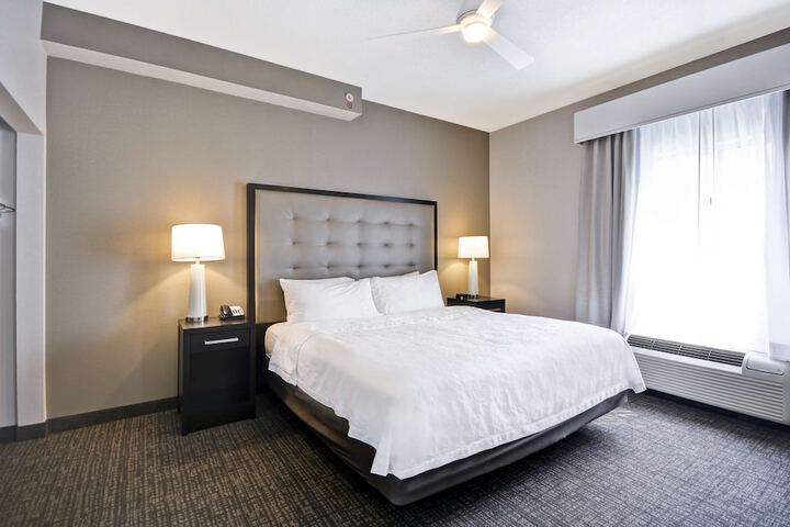 1 King Bed 1 Bedroom Suite (26 of 37)
