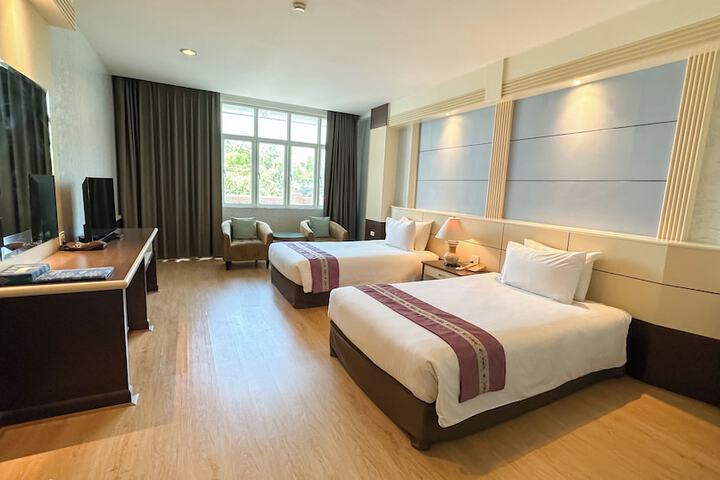 Room 9 of 55