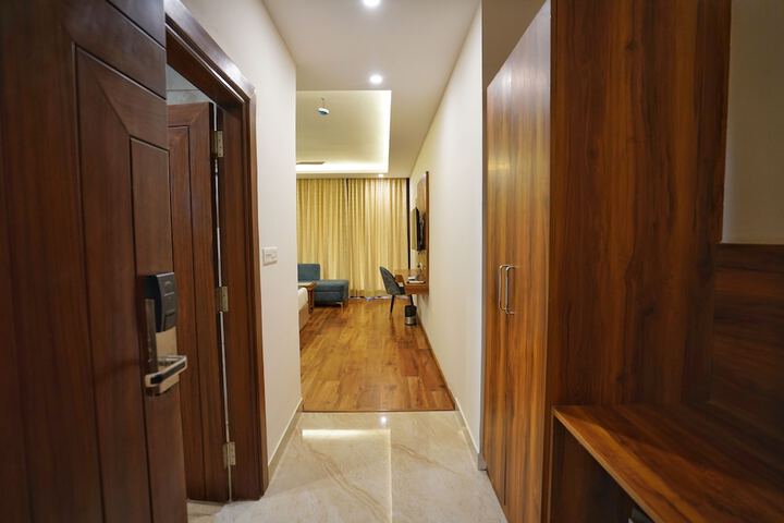 Room 8 of 21