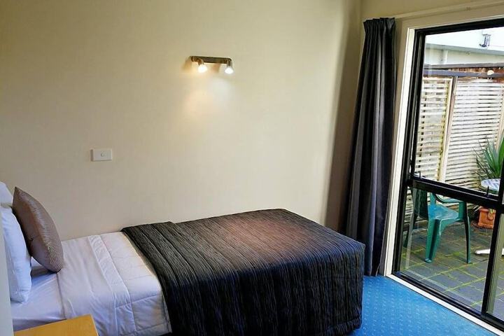 Room 21 of 59