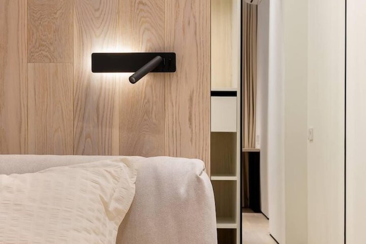 Room 2 of 20