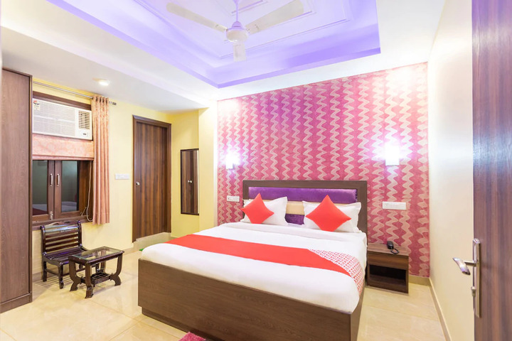 HOTEL R S PLAZA BY OYO ROOMS